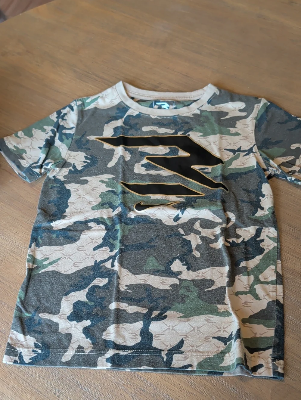 Youth Nike Lot Of Shirts And Sweatpants Size M 10-12